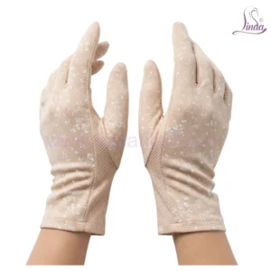 Elegant Embellished Gloves with Beaded Detail