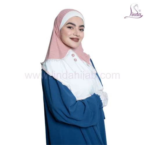 Two-Tone Short Khimar with Button and Lace Detailing - Image 3