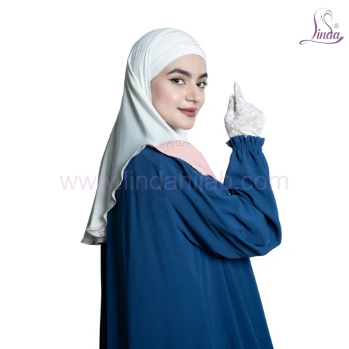 Two-Tone Modest Rayon Hijab with Elegant Detailing - Image 4
