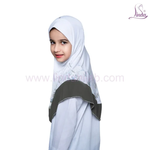 Girls Floral Instant Hijab – Lightweight Modest Prayer & Everyday Khimar for Kids - Image 3
