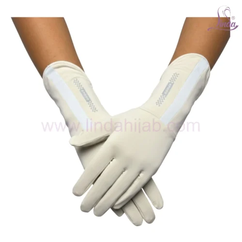 Romantic Lace Bridal Gloves with Pearl Embellishments - Image 5